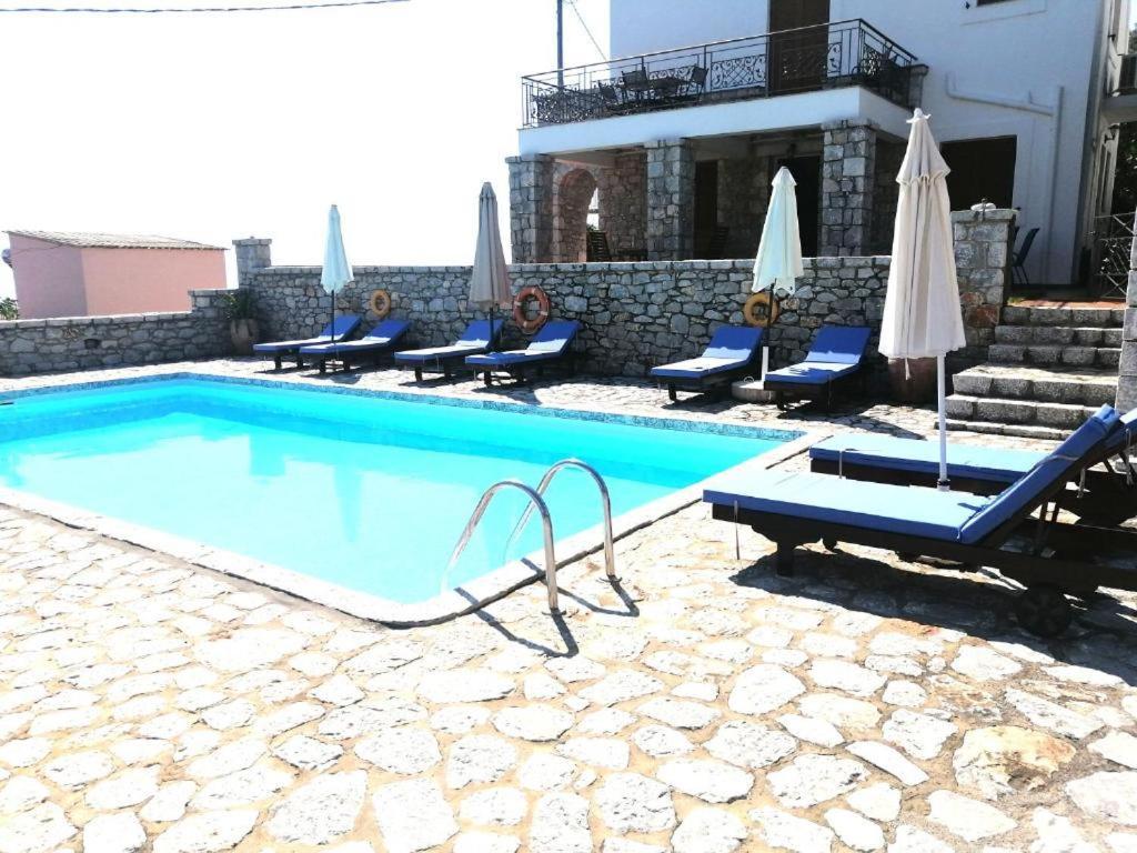 Malvazios Villas #2 Gythio Exterior photo